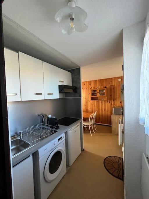 פלורי St-Pierre-La-Mer, Bel Appartement A Dans Residence Avec Piscine Et Tennis Entre 5 Et 10 Min De La Plage מראה חיצוני תמונה
