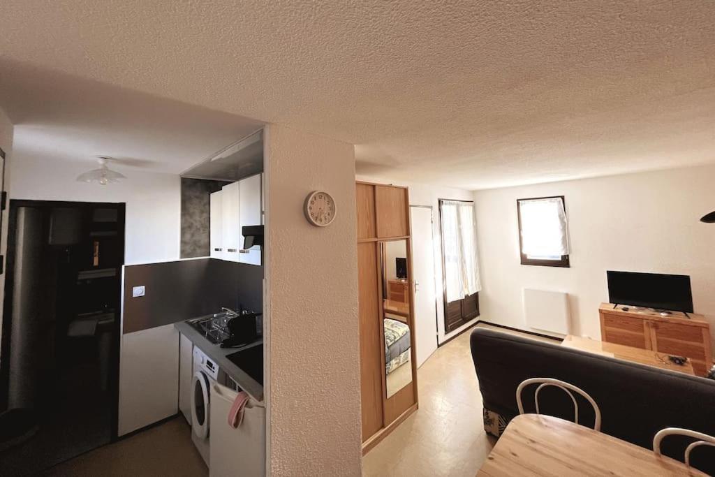 פלורי St-Pierre-La-Mer, Bel Appartement A Dans Residence Avec Piscine Et Tennis Entre 5 Et 10 Min De La Plage מראה חיצוני תמונה