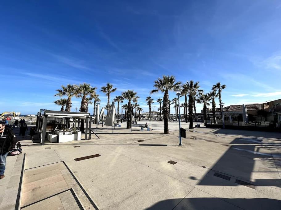 פלורי St-Pierre-La-Mer, Bel Appartement A Dans Residence Avec Piscine Et Tennis Entre 5 Et 10 Min De La Plage מראה חיצוני תמונה